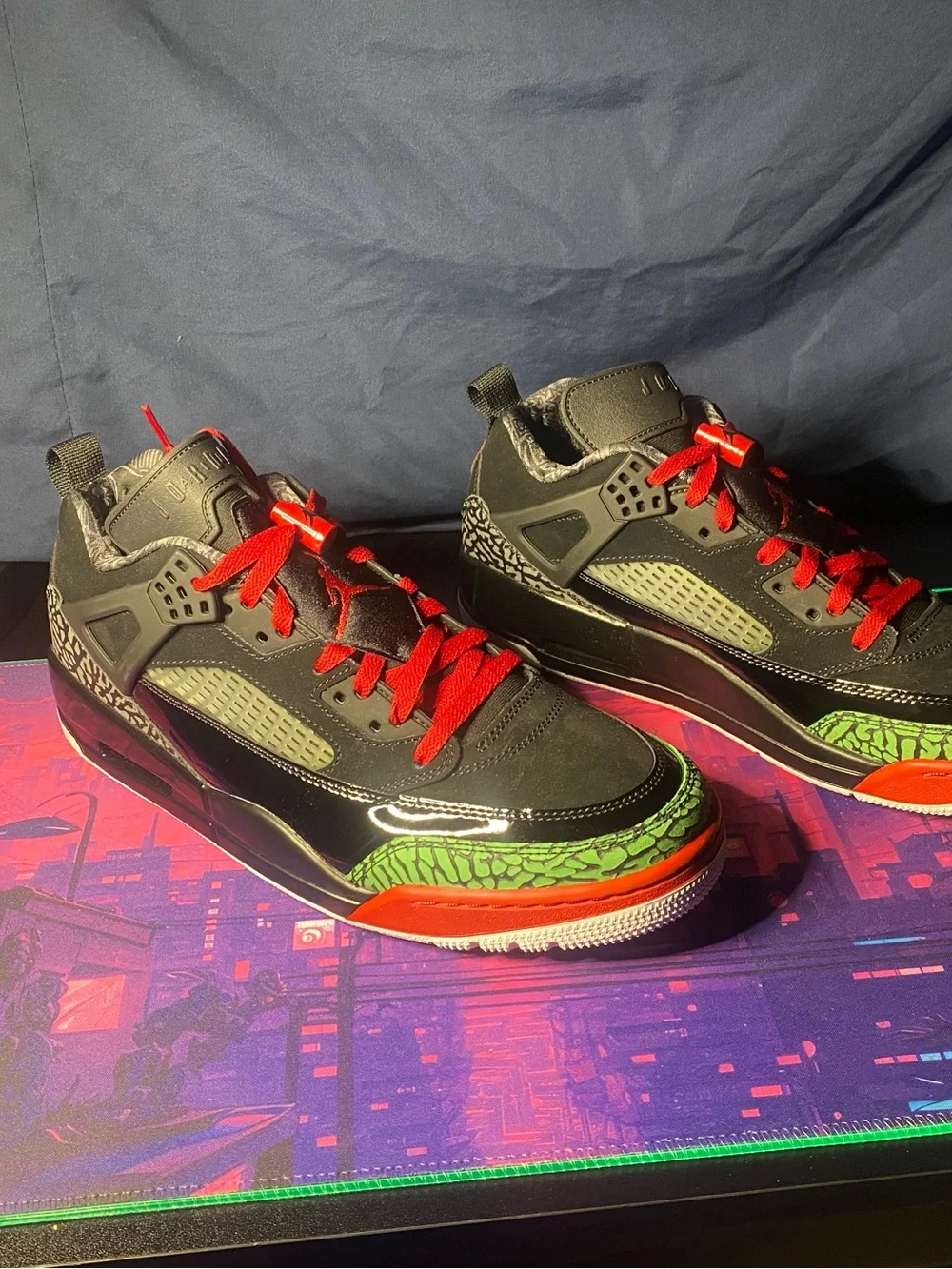 Jordan Men's Black/Red/Green Low-Top Athletic Sneakers